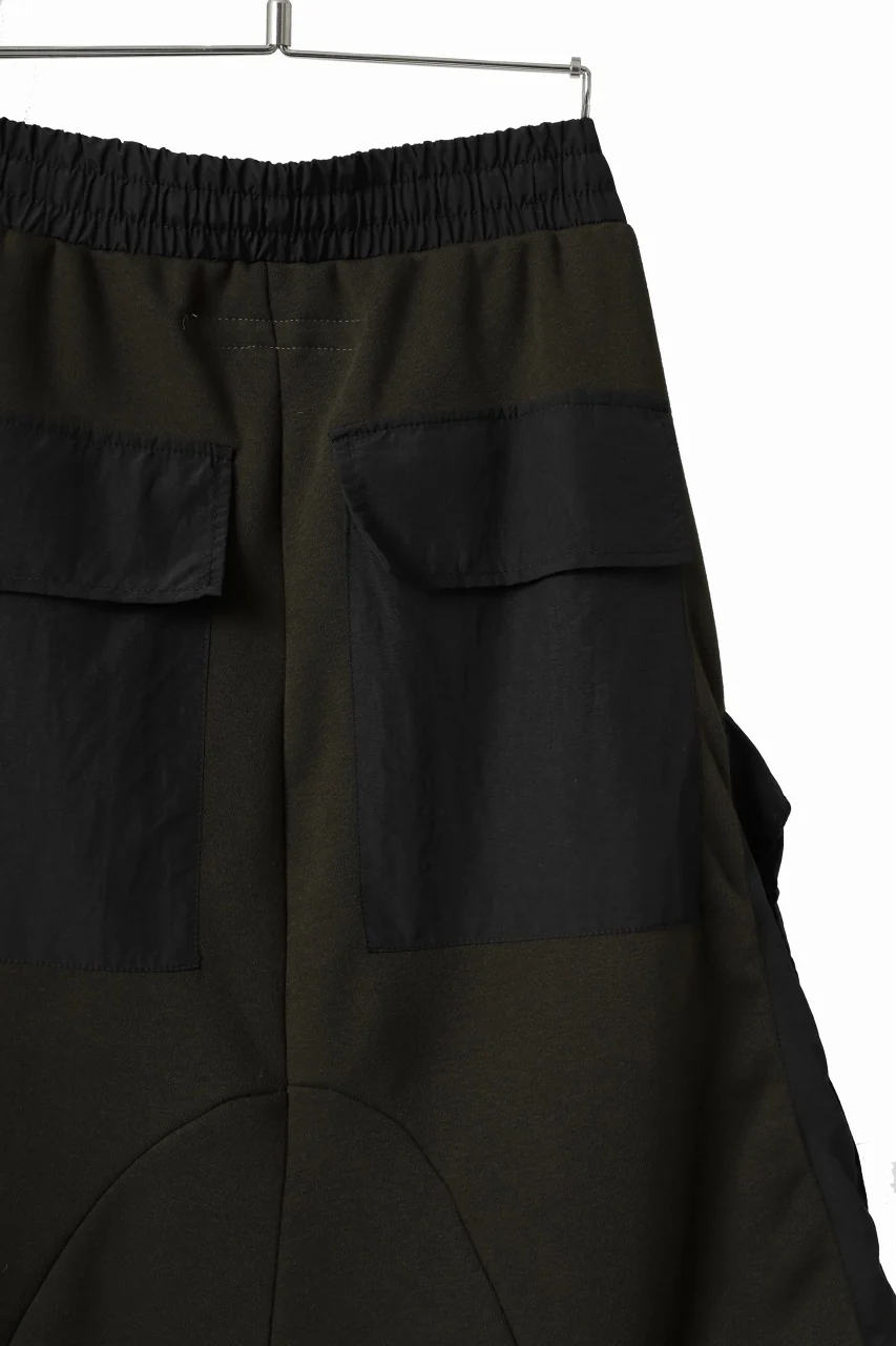 A.F ARTEFACT MILITARY CARGO SARROUEL SHORTS / BOMBER HEAT® + NYLON (KHAKI) - Image 11