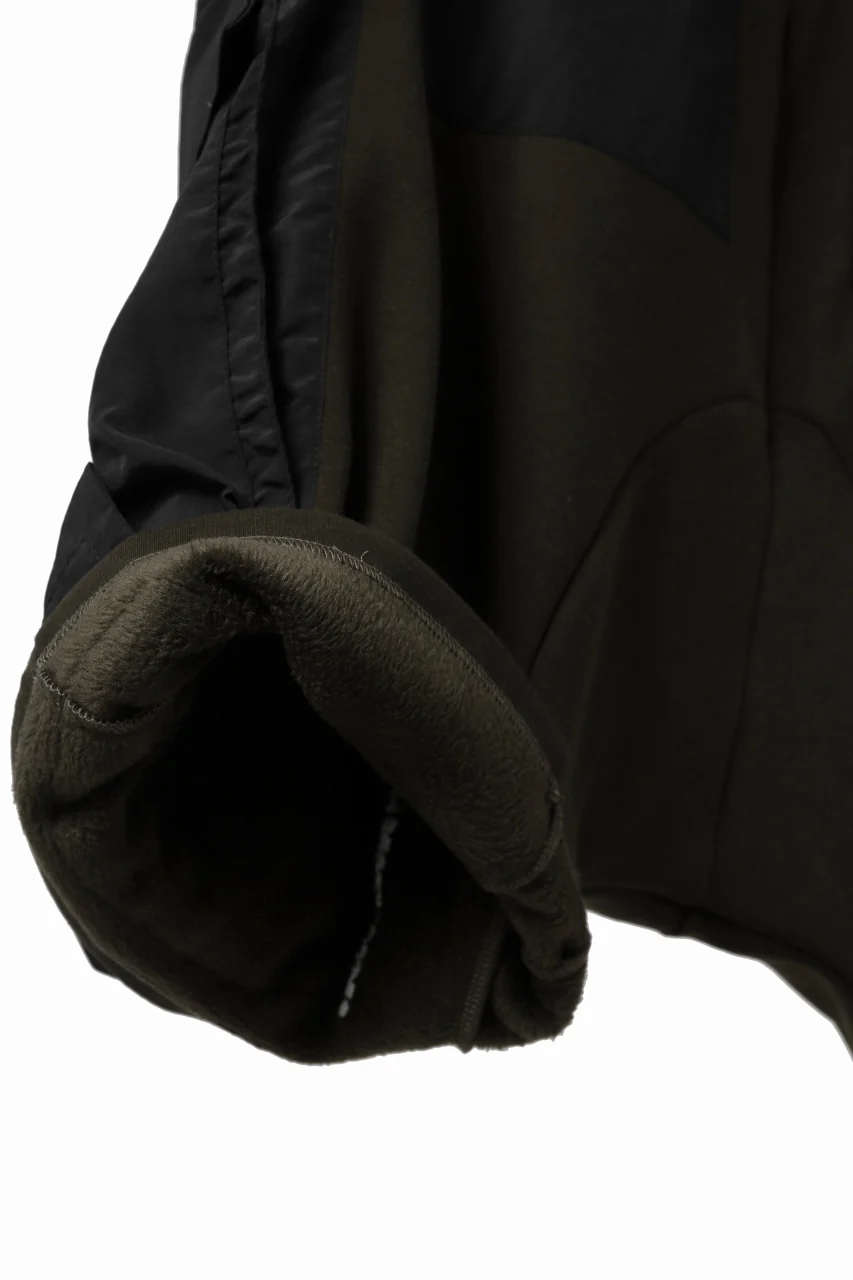 A.F ARTEFACT MILITARY CARGO SARROUEL SHORTS / BOMBER HEAT® + NYLON (KHAKI) - Image 14