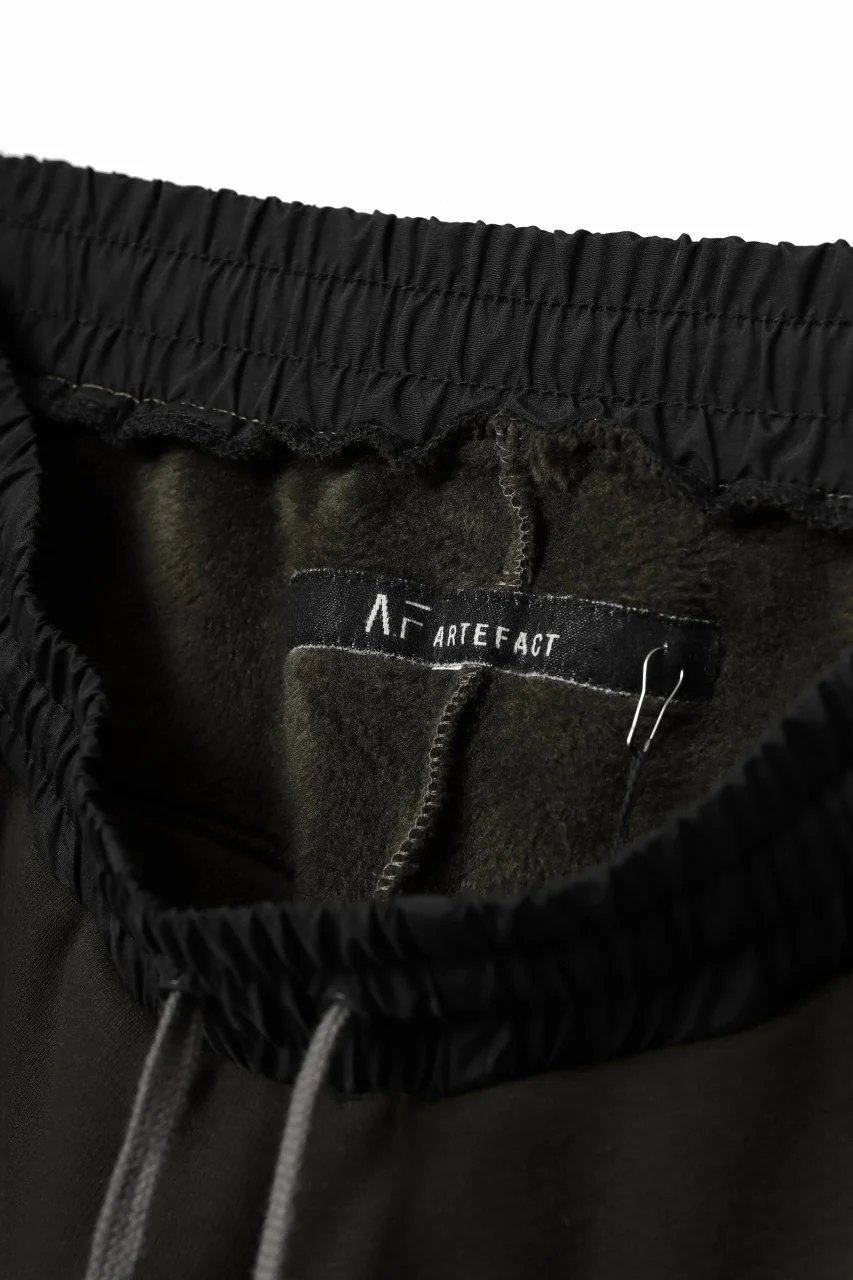 A.F ARTEFACT MILITARY CARGO SARROUEL SHORTS / BOMBER HEAT® + NYLON (KHAKI) - Image 9