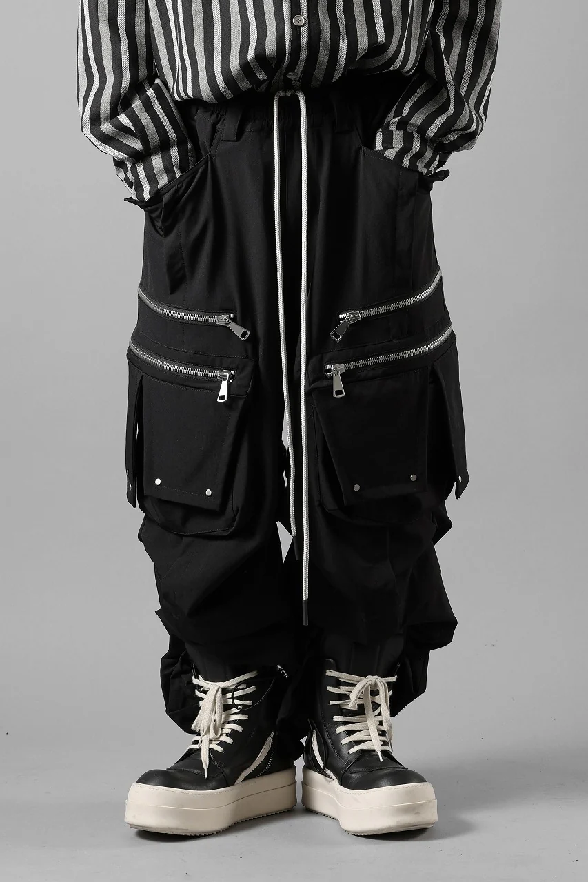 A.F ARTEFACT MULTI FLAP WIDE PANTS / TECH SMOOTH (BLACK)