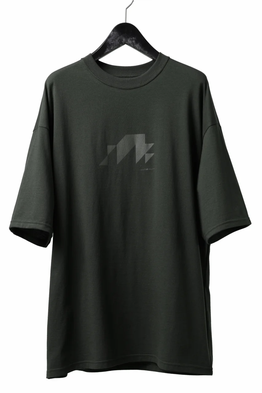 A.F ARTEFACT NUMBERRING PRINT OVER SIZED S/S TEE (KHAKI) - Image 2