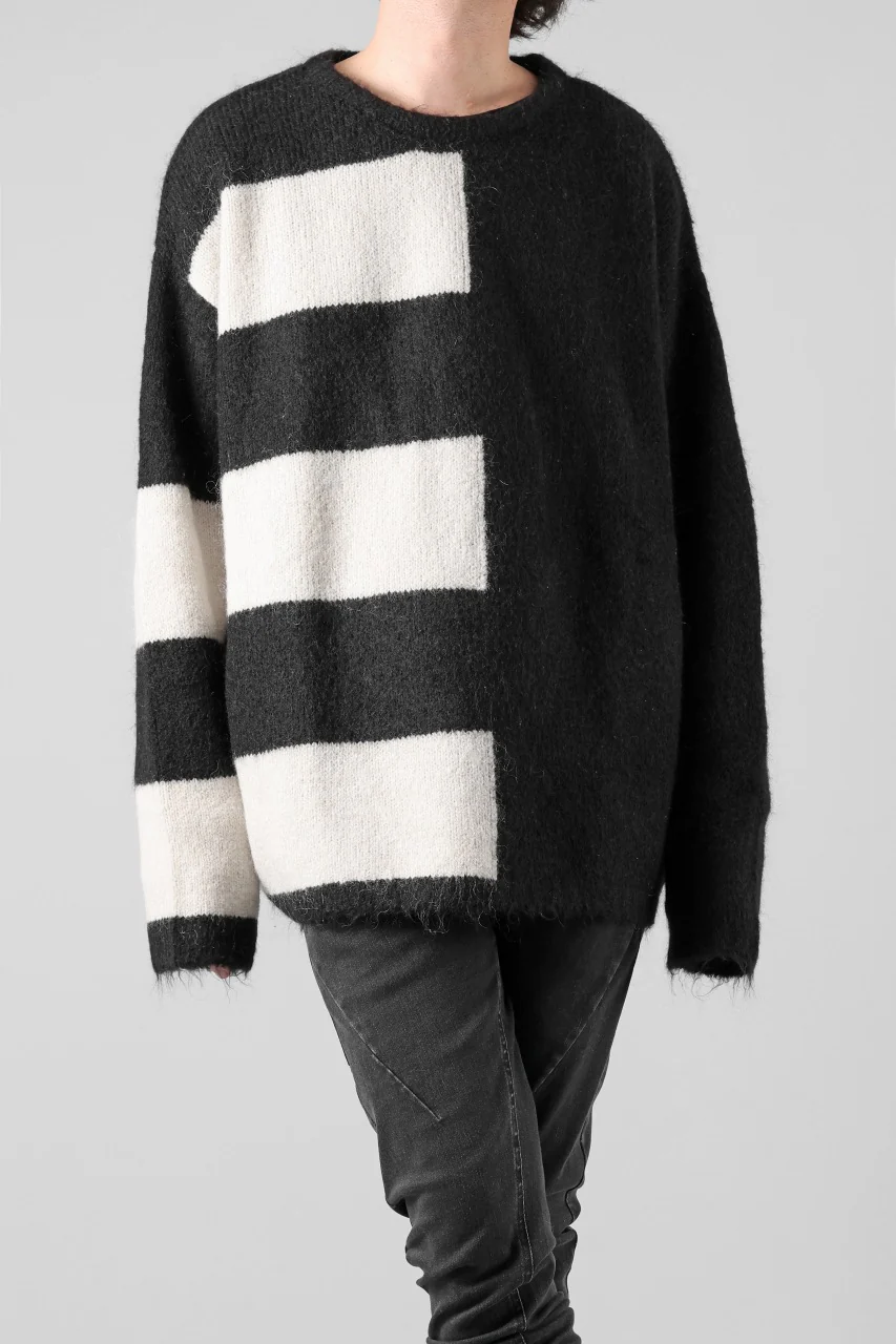 A.F ARTEFACT OVER SIZED BORDER  COMBI KNIT TOPS / MIX WOOL (BLACK x IVORY) - Image 4