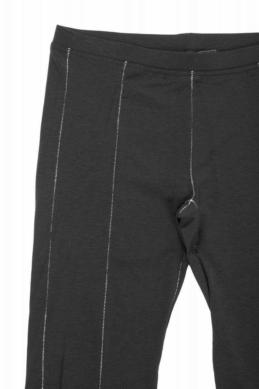 A.F ARTEFACT OVERLOCK STITCH LEGGINGS (BLACK x WHITE) - Image 3