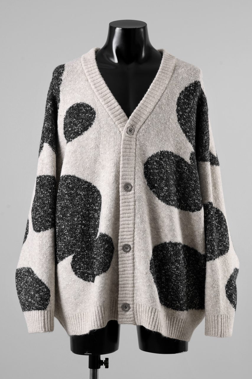 A.F ARTEFACT POLKA PATTERN BLEND KNIT CARDIGAN (BEIGE x GREY) - Image 2
