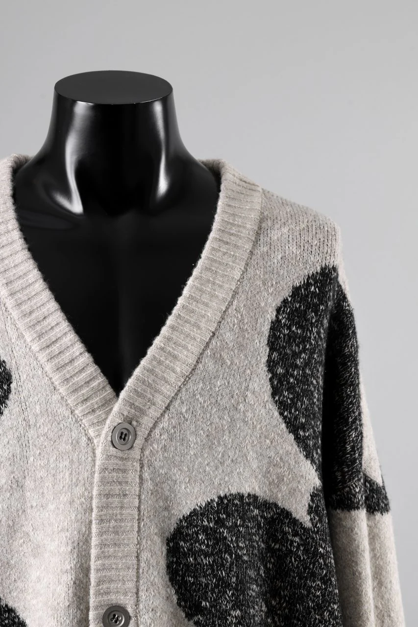 A.F ARTEFACT POLKA PATTERN BLEND KNIT CARDIGAN (BEIGE x GREY) - Image 6