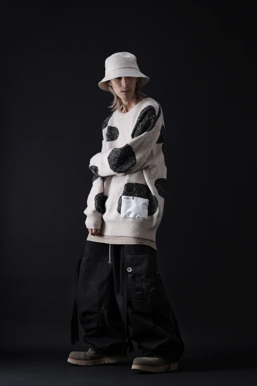 A.F ARTEFACT POLKA PATTERN KNIT TOPS (BEIGE x GREY) - Image 21