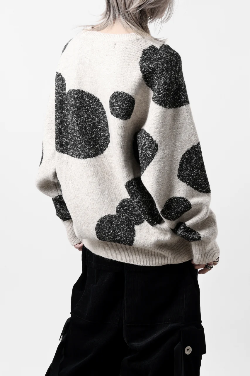 A.F ARTEFACT POLKA PATTERN KNIT TOPS (BEIGE x GREY) - Image 26