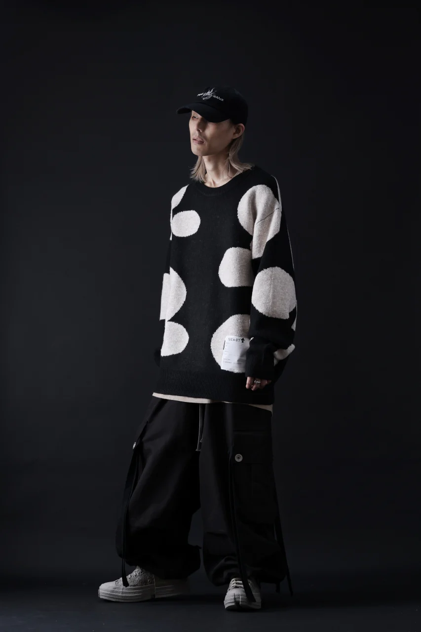 A.F ARTEFACT POLKA PATTERN KNIT TOPS (BLACK x BEIGE) - Image 21