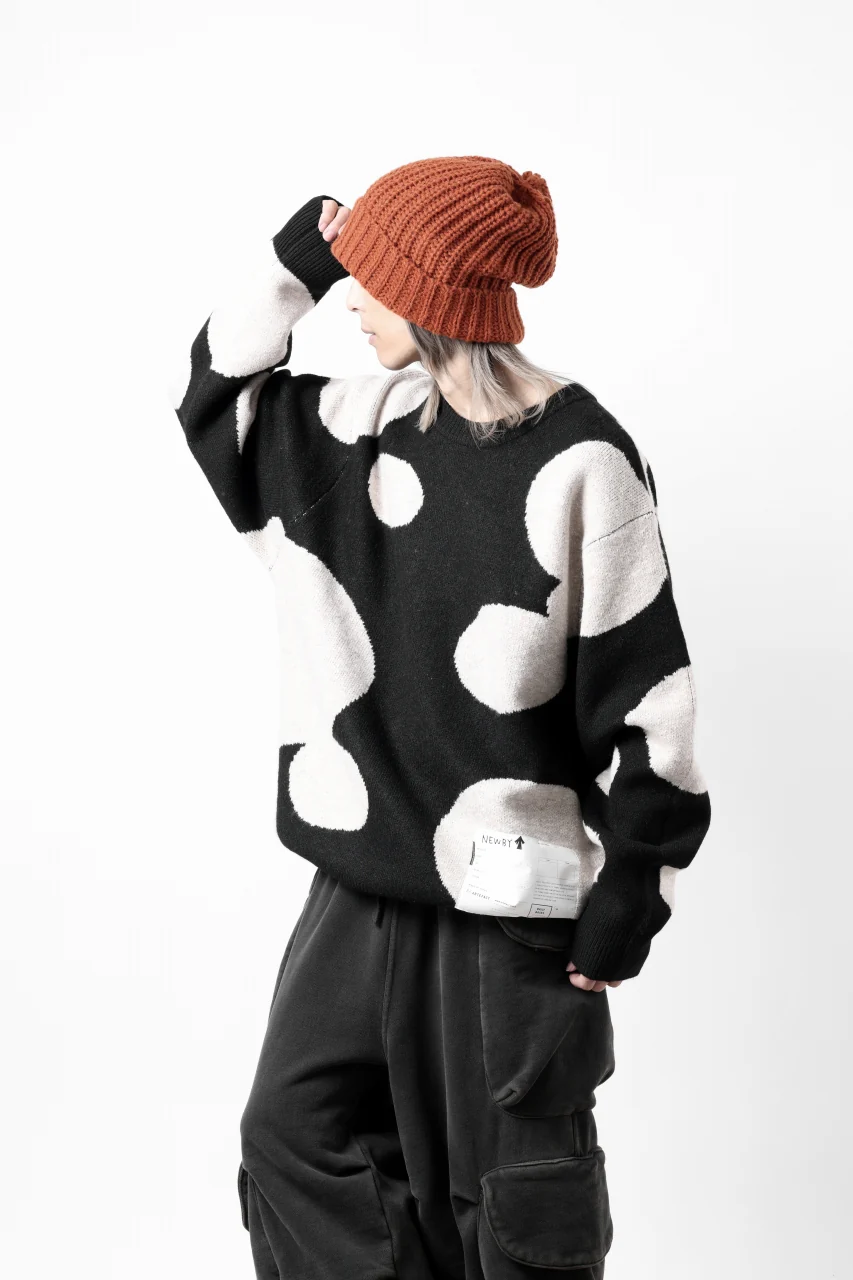 A.F ARTEFACT POLKA PATTERN KNIT TOPS (BLACK x BEIGE) - Image 5