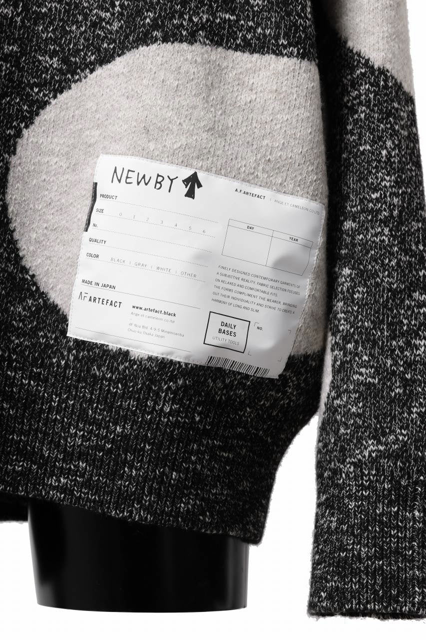 A.F ARTEFACT POLKA PATTERN KNIT TOPS (GREY x BEIGE) - Image 14