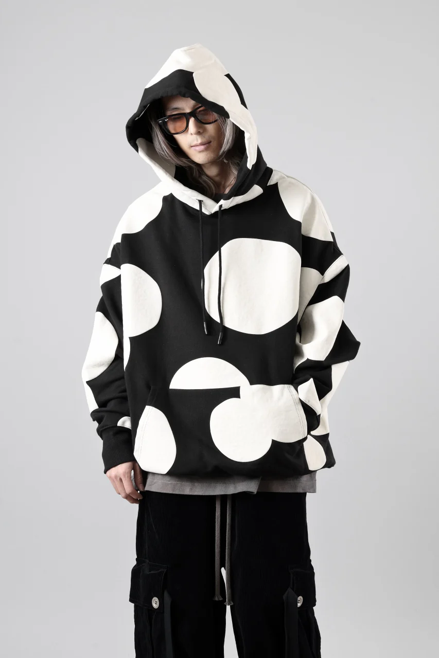 A.F ARTEFACT POLKA PATTERN SWEAT HOODIE (BLACK) - Image 3
