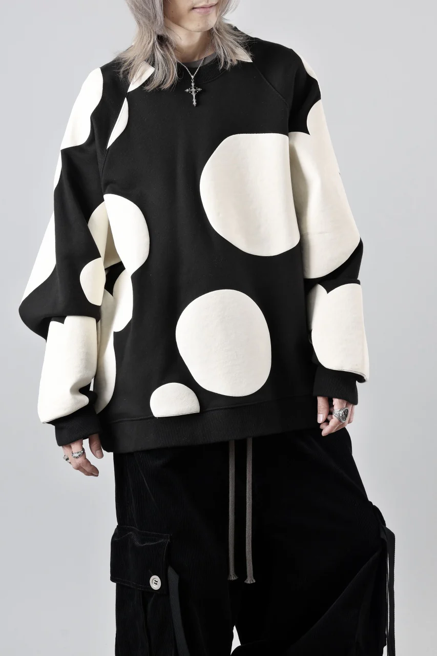 A.F ARTEFACT POLKA PATTERN SWEAT RAGLAN TOPS (BLACK) - Image 10
