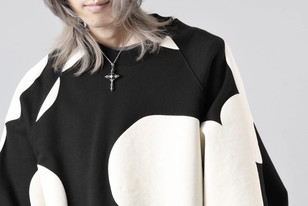A.F ARTEFACT POLKA PATTERN SWEAT RAGLAN TOPS (BLACK) - Image 31