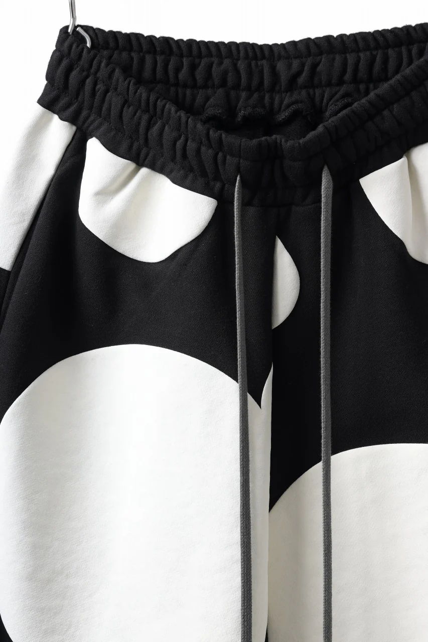 A.F ARTEFACT POLKA PATTERN SWEAT SAROUEL SHORTS (BLACK) - Image 5