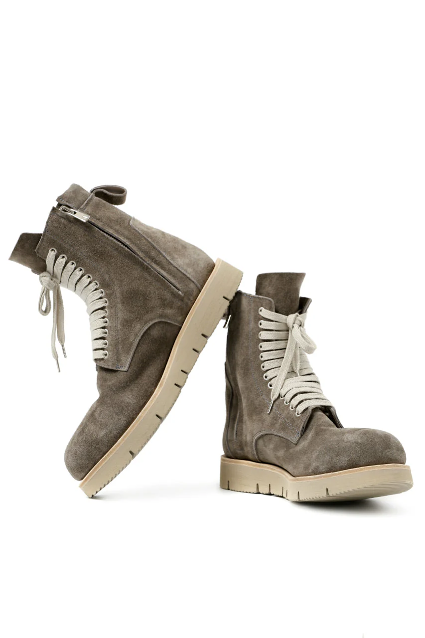 A.F ARTEFACT × Portaille LACE-UP SIDE ZIP BOOTS / SOFT SUEDE (GREIGE) - Image 4
