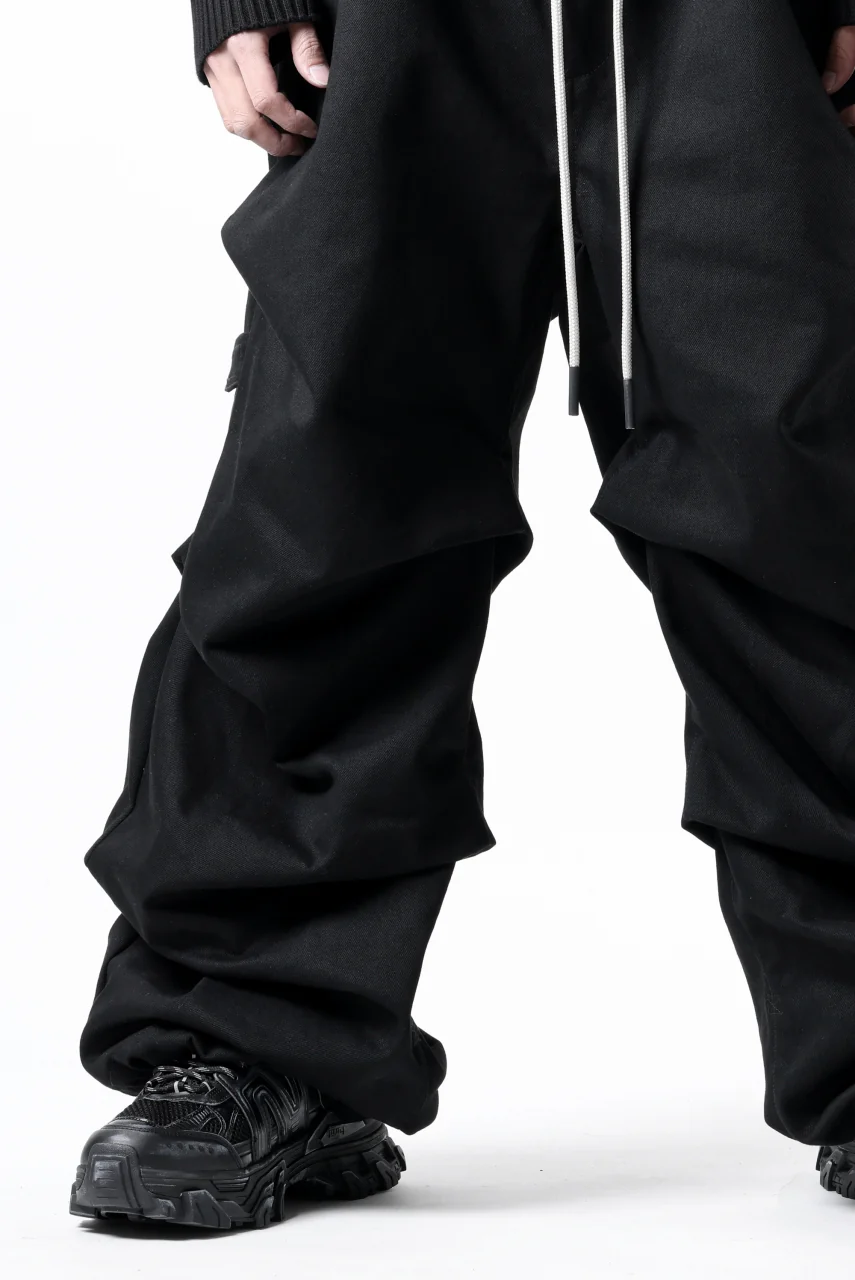 A.F ARTEFACT PURE DENIM TUCK WIDE PANTS (BLACK) - Image 27