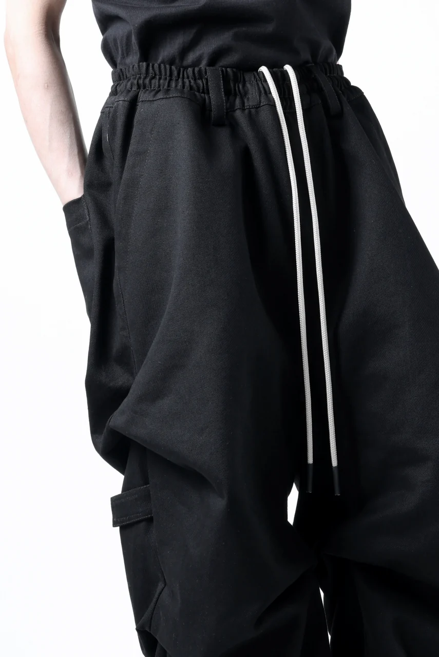 A.F ARTEFACT PURE DENIM TUCK WIDE PANTS (BLACK) - Image 28