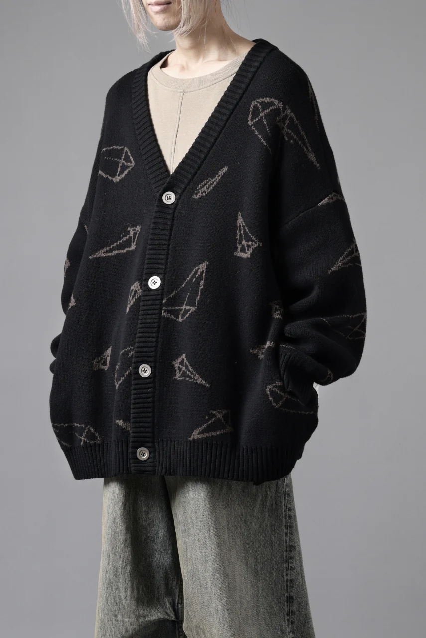 A.F ARTEFACT PYRA PATTERN COTTON KNIT CARDIGAN (BLACK x BROWN) - Image 2