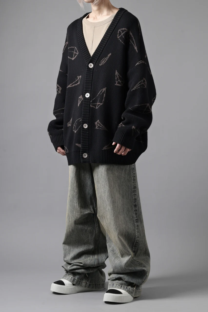 A.F ARTEFACT PYRA PATTERN COTTON KNIT CARDIGAN (BLACK x BROWN) - Image 25