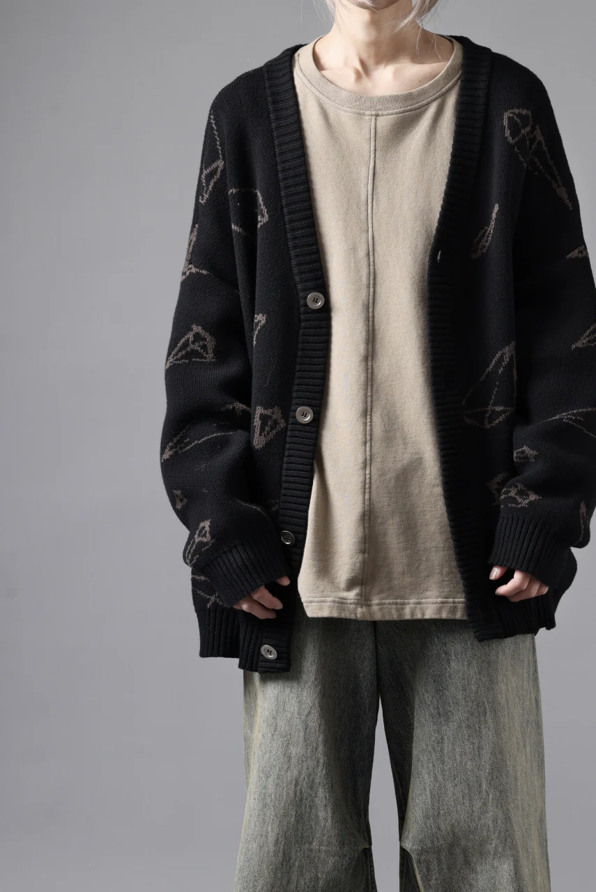 A.F ARTEFACT PYRA PATTERN COTTON KNIT CARDIGAN (BLACK x BROWN) - Image 6