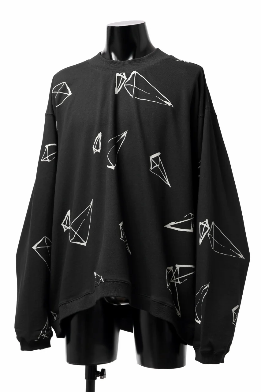 A.F ARTEFACT PYRA PATTERN PRINT CREW NECK TOPS (BLACK) - Image 2