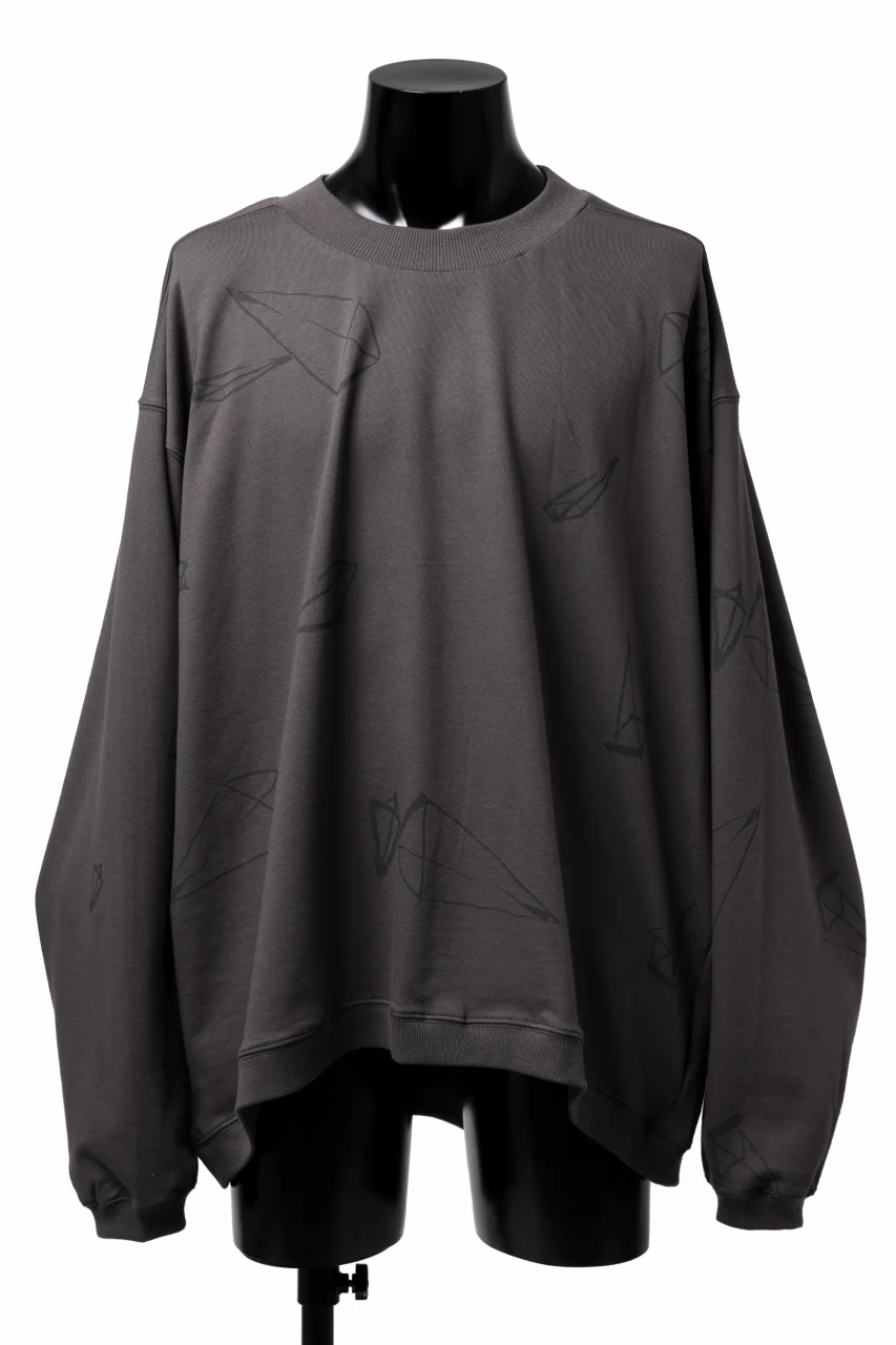 A.F ARTEFACT PYRA PATTERN PRINT CREW NECK TOPS (GREY)