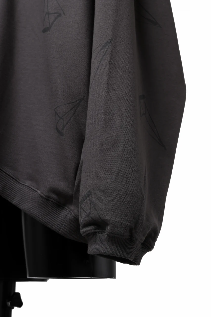 A.F ARTEFACT PYRA PATTERN PRINT CREW NECK TOPS (GREY) - Image 11