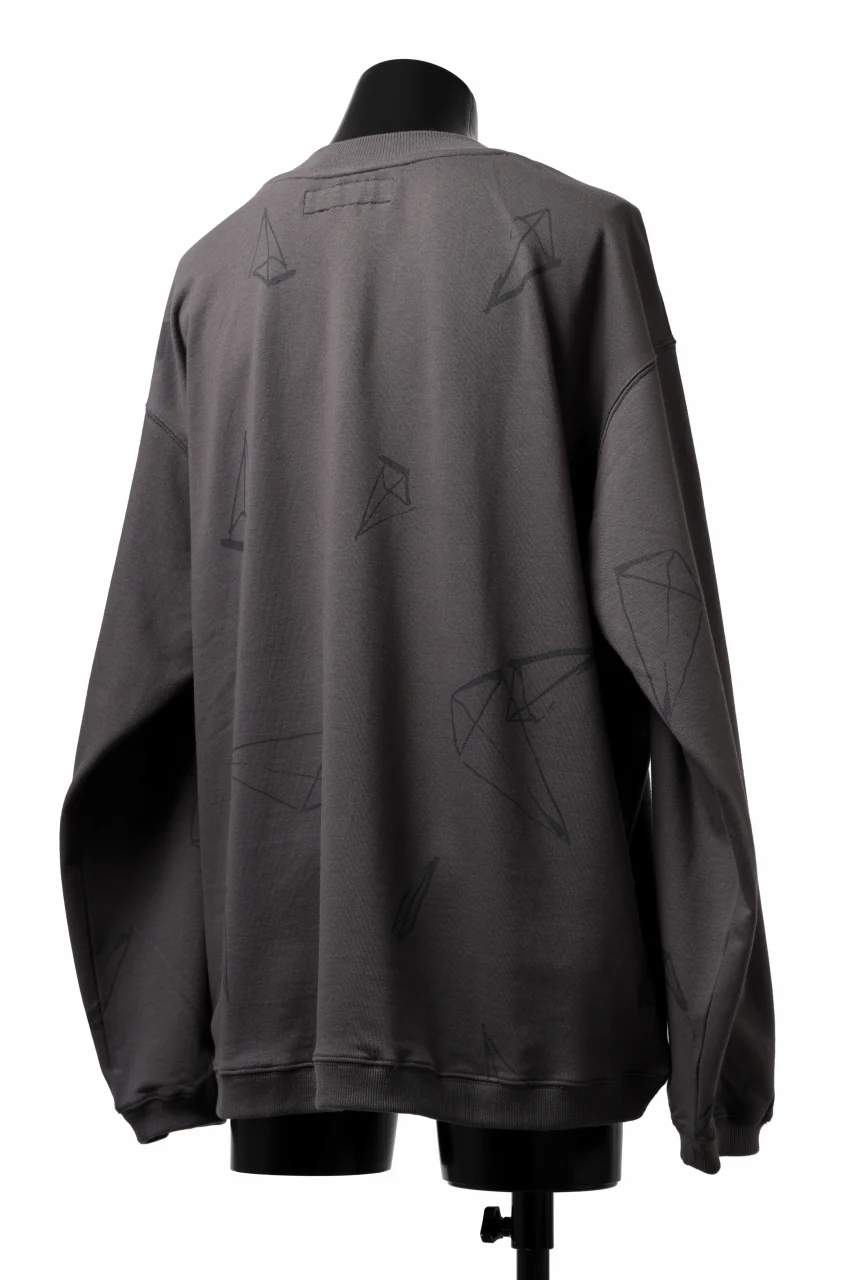 A.F ARTEFACT PYRA PATTERN PRINT CREW NECK TOPS (GREY) - Image 7