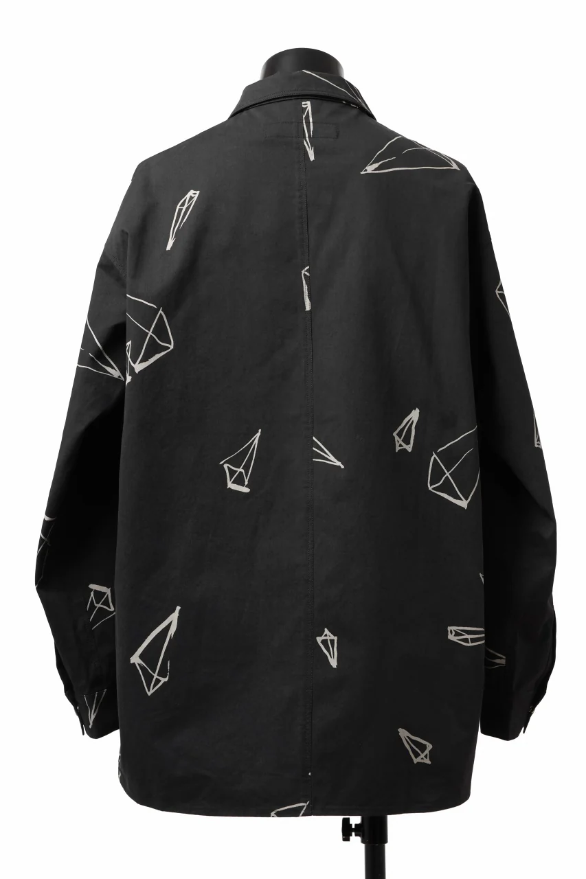 A.F ARTEFACT PYRA PATTERN PRINT SWITCHING LONG SLEEVE SHIRT (BLACK) - Image 7