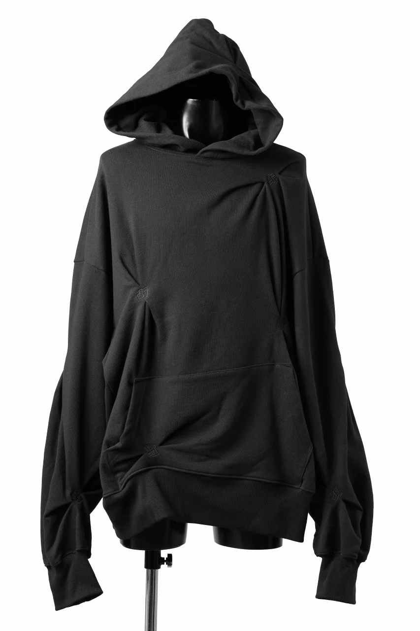 A.F ARTEFACT RANDOM TUCK EMBROIDERY SWEAT HOODIE (BLACK)