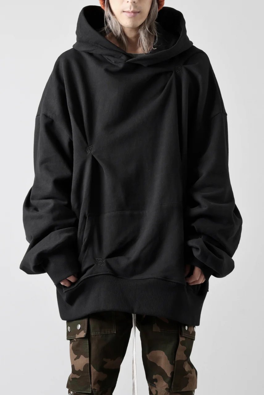 A.F ARTEFACT RANDOM TUCK EMBROIDERY SWEAT HOODIE (BLACK) - Image 16