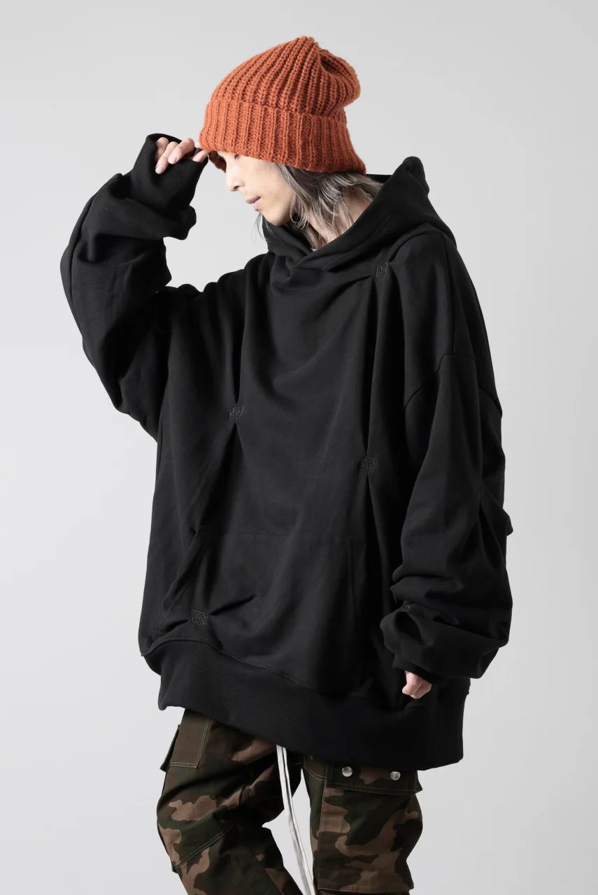 A.F ARTEFACT RANDOM TUCK EMBROIDERY SWEAT HOODIE (BLACK) - Image 19