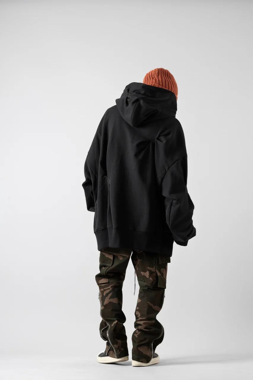 A.F ARTEFACT RANDOM TUCK EMBROIDERY SWEAT HOODIE (BLACK) - Image 25