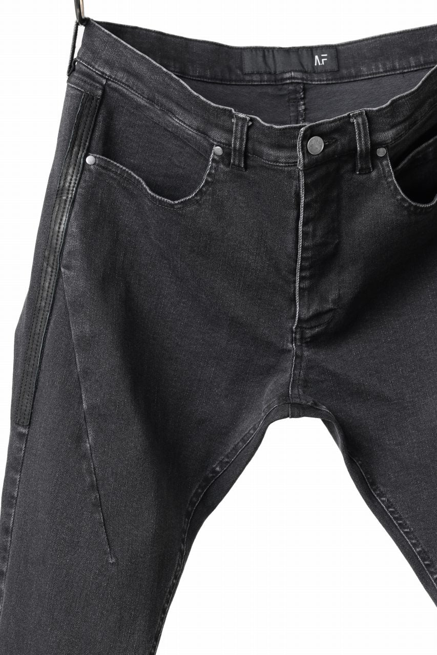 A.F ARTEFACT RELAXED SKINNY DENIM PANTS (BLACK) - Image 17