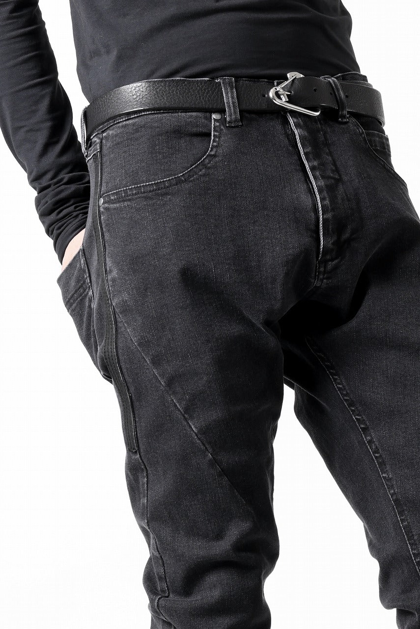 A.F ARTEFACT RELAXED SKINNY DENIM PANTS (BLACK) - Image 30