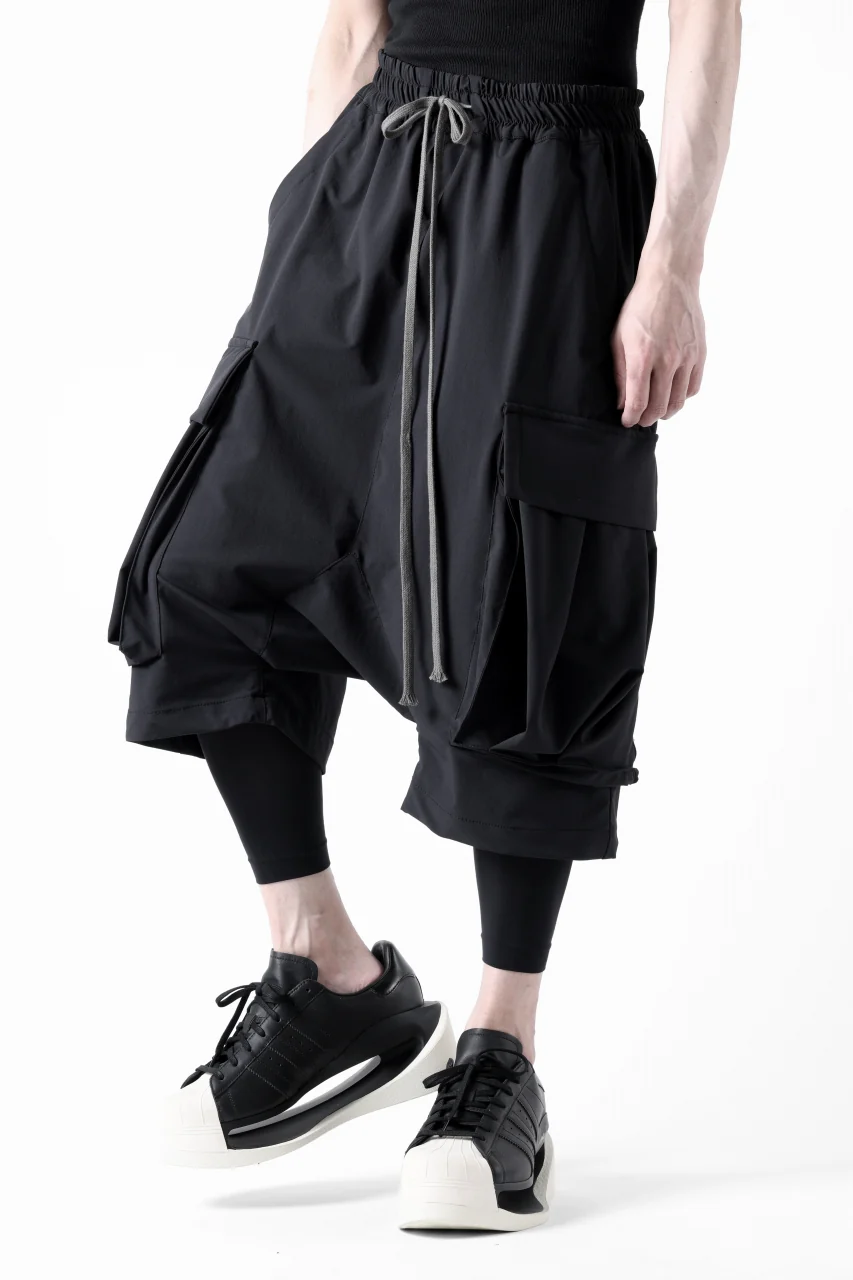 A.F ARTEFACT SARROUEL CARGO SHORTS / TECH-SMOOTH (BLACK) - Image 11