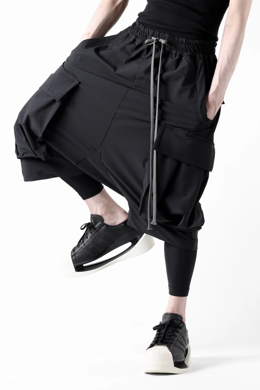 A.F ARTEFACT SARROUEL CARGO SHORTS / TECH-SMOOTH (BLACK) - Image 13
