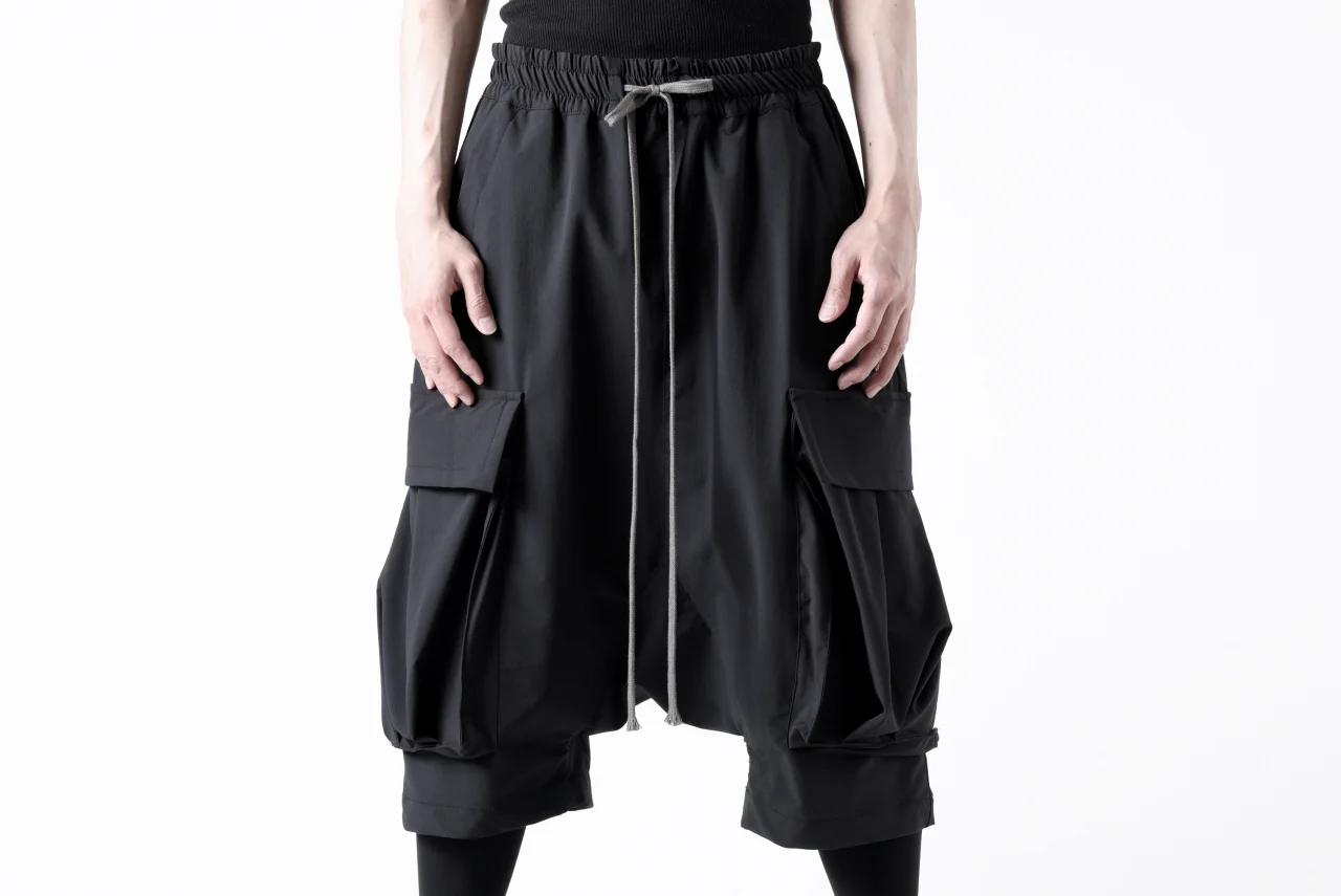 A.F ARTEFACT SARROUEL CARGO SHORTS / TECH-SMOOTH (BLACK) - Image 32