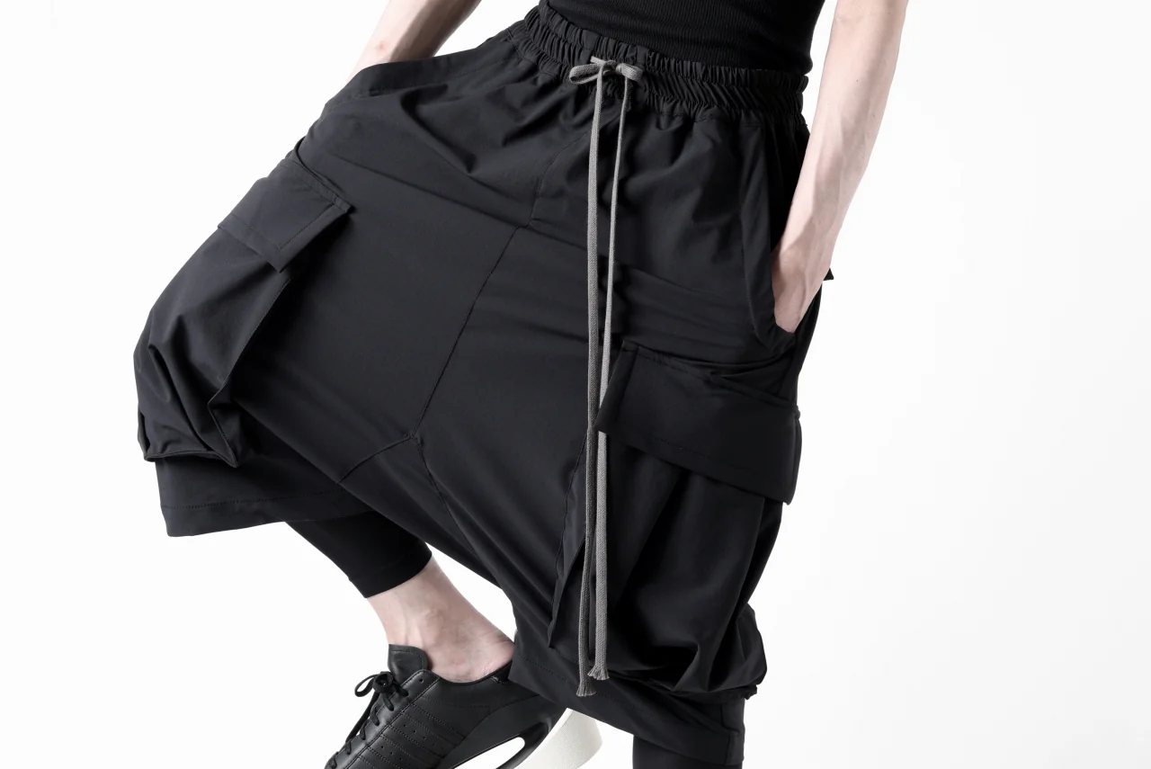 A.F ARTEFACT SARROUEL CARGO SHORTS / TECH-SMOOTH (BLACK) - Image 33