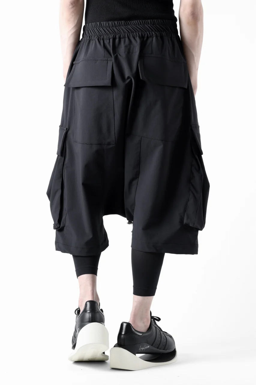 A.F ARTEFACT SARROUEL CARGO SHORTS / TECH-SMOOTH (BLACK) - Image 7