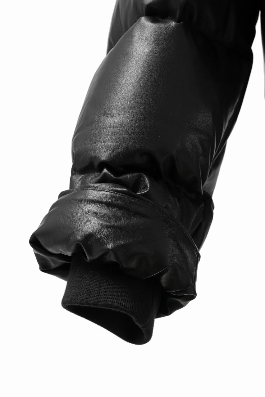 A.F ARTEFACT SHEEP SKIN LEATHER HIGH-NECK SHORT DOWN JACKET (BLACK) - Image 32