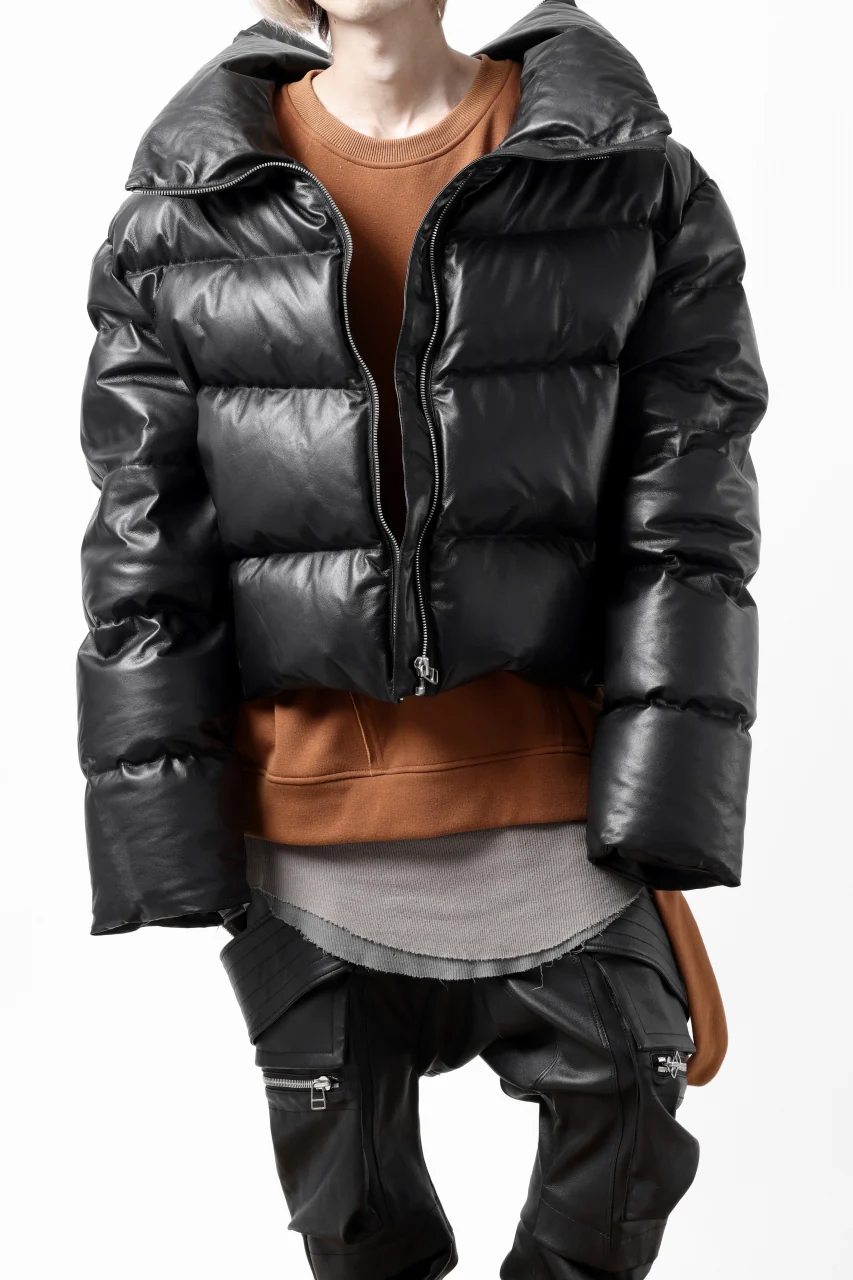 A.F ARTEFACT SHEEP SKIN LEATHER HIGH-NECK SHORT DOWN JACKET (BLACK) - Image 6