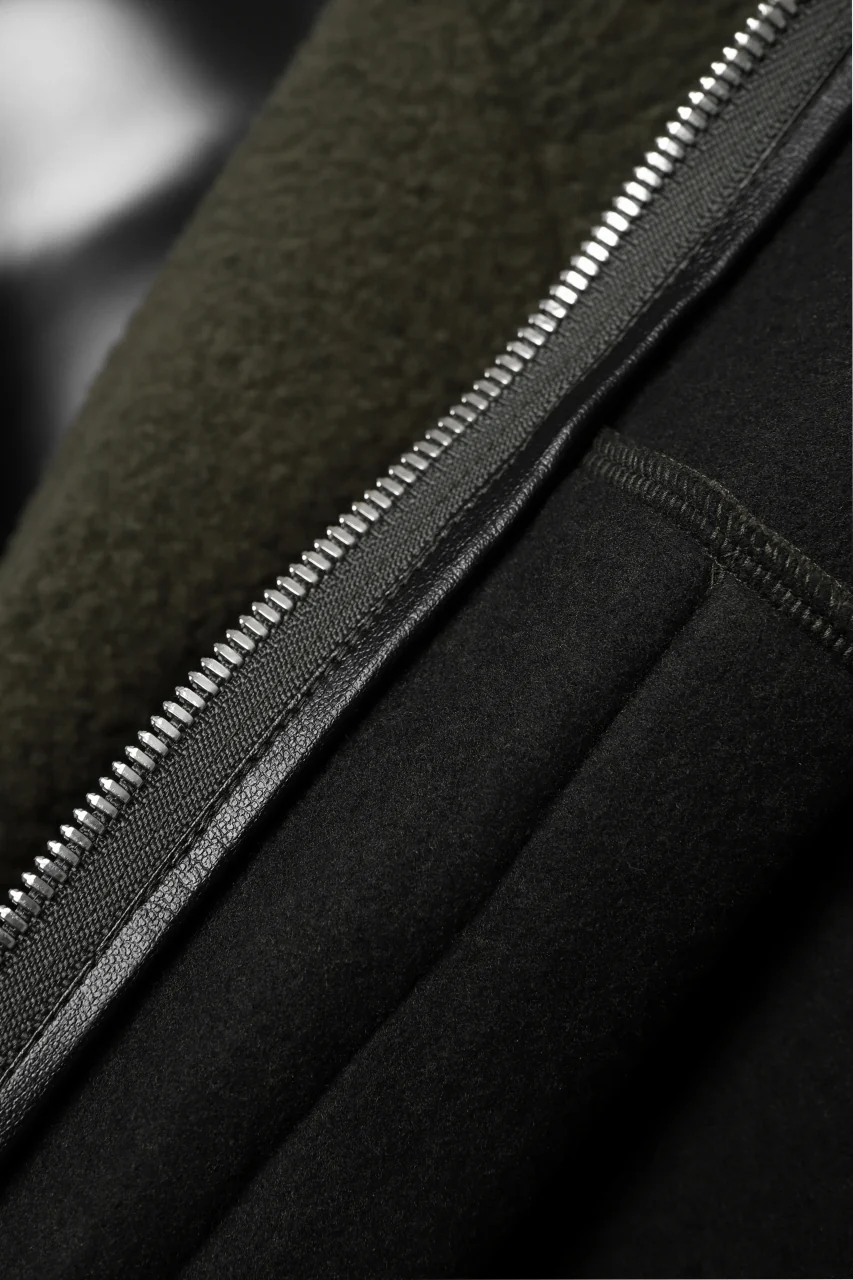A.F ARTEFACT SHERPA ZIP HOODED JACKET (KHAKI) - Image 21