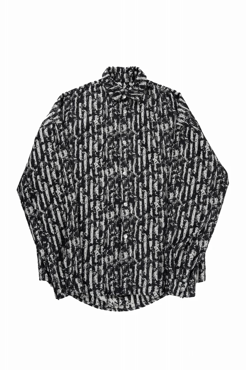 A.F ARTEFACT SNAPPED COCOON SHIRT / JACGUARD BLURRED STRIPE (BLACK x WHITE) - Image 3
