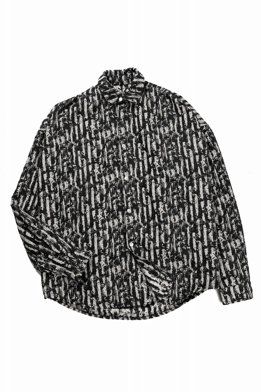 A.F ARTEFACT SNAPPED COCOON SHIRT / JACGUARD BLURRED STRIPE (BLACK x WHITE) - Image 4