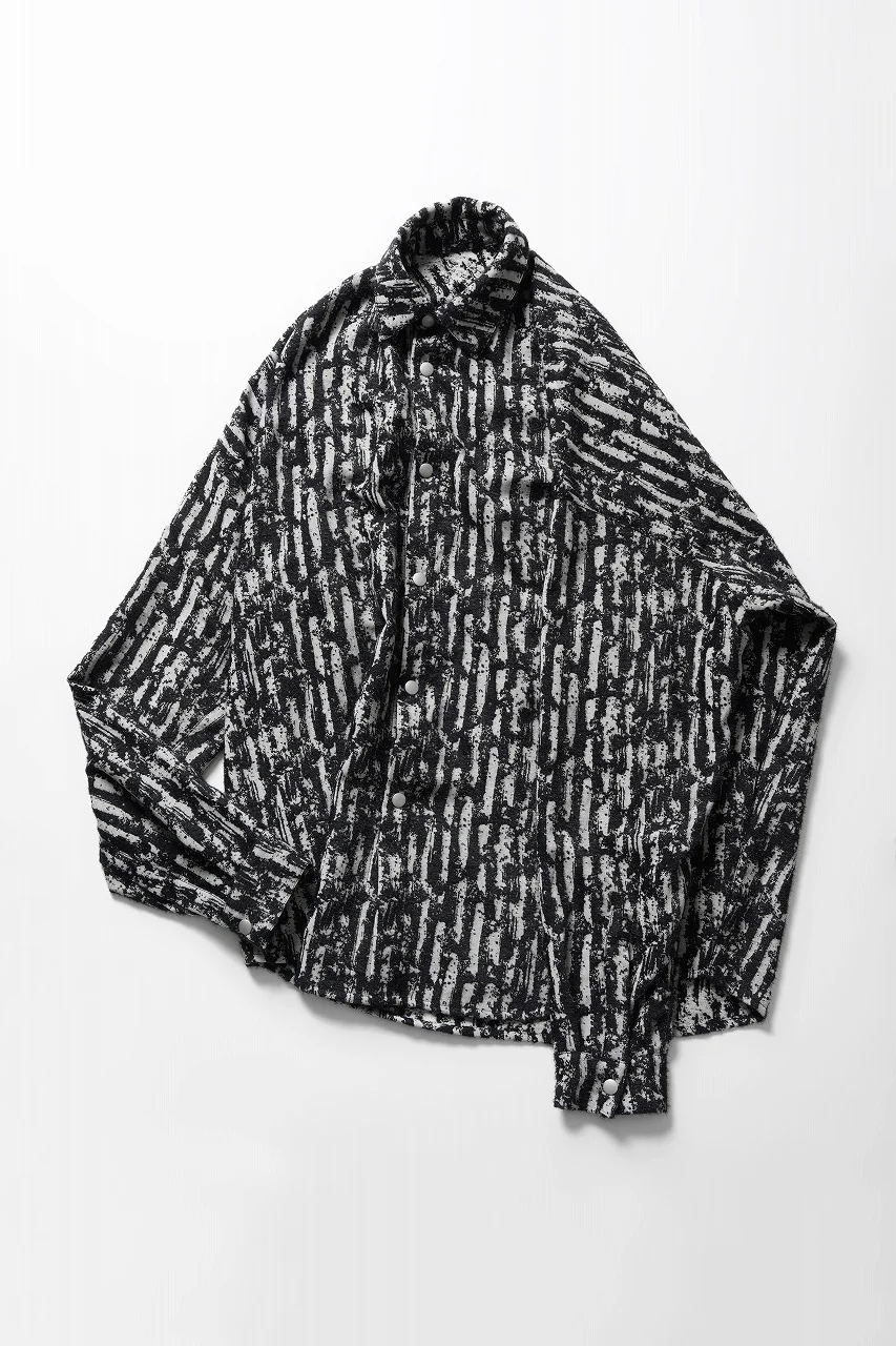 A.F ARTEFACT SNAPPED COCOON SHIRT / JACGUARD BLURRED STRIPE (BLACK x WHITE) - Image 5