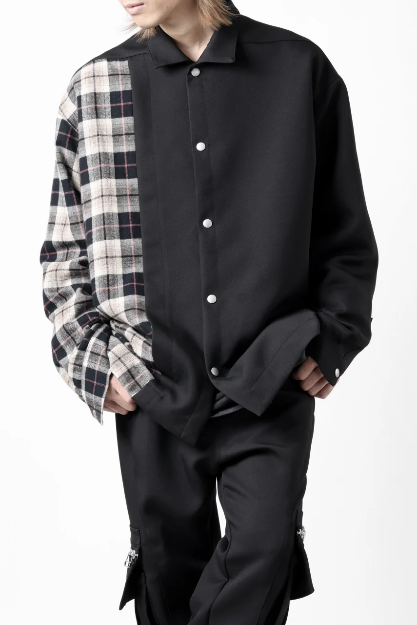 A.F ARTEFACT SNAPPED PANEL SWITCHING SHIRT (BLACK x KHAKI) - Image 15