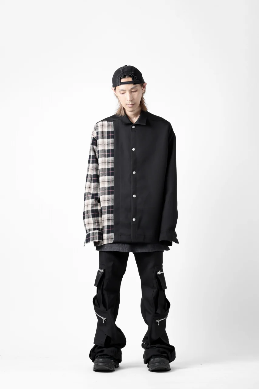 A.F ARTEFACT SNAPPED PANEL SWITCHING SHIRT (BLACK x KHAKI) - Image 22