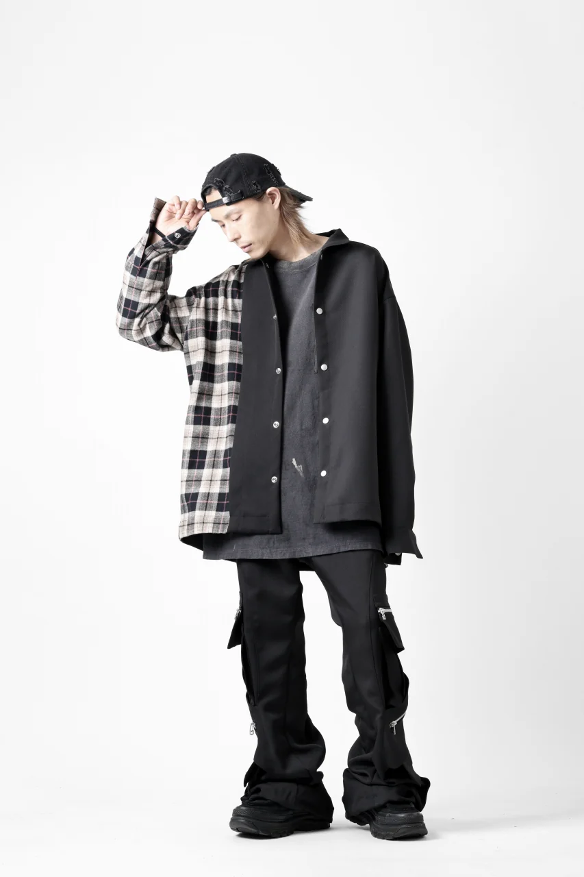 A.F ARTEFACT SNAPPED PANEL SWITCHING SHIRT (BLACK x KHAKI) - Image 27
