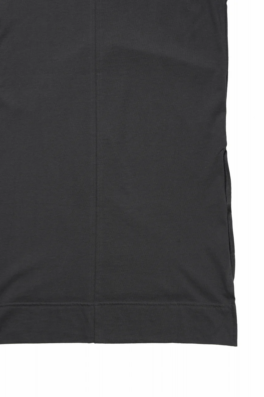 A.F ARTEFACT SQURECUT LONG TANK TOP (GREY) - Image 10
